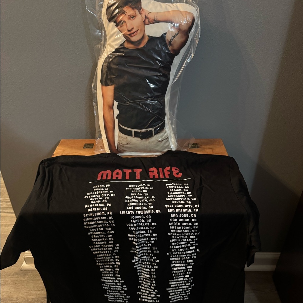 Matt Rife Tour Dates Design T Shirt & Decorative Tour Pillow